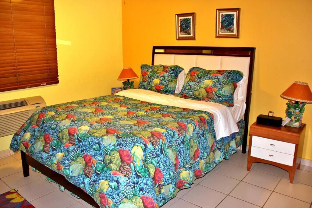 Summer All Year! Oceanfront With Pool A/C Aguadilla Eksteriør billede