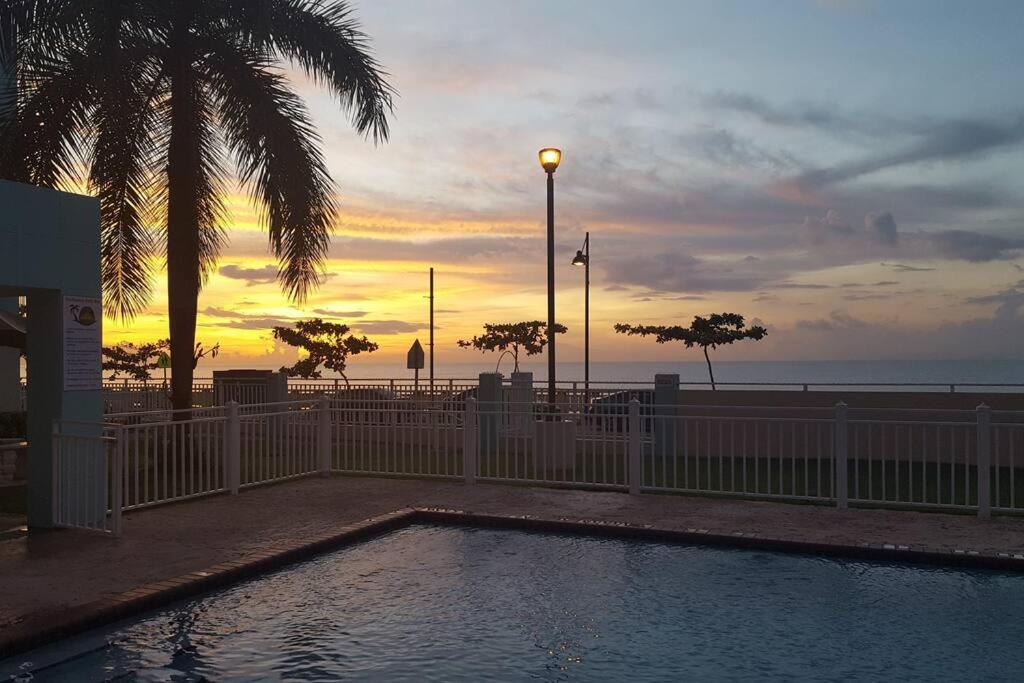 Summer All Year! Oceanfront With Pool A/C Aguadilla Eksteriør billede