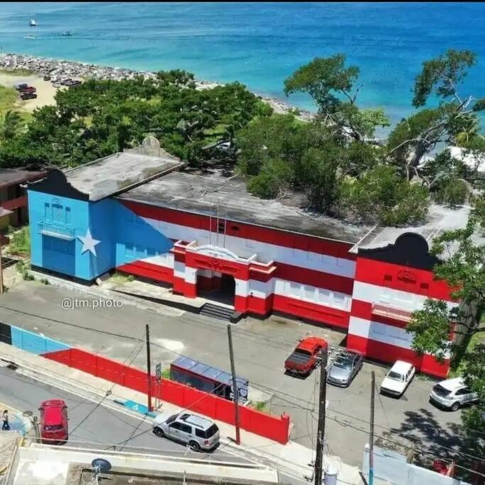 Summer All Year! Oceanfront With Pool A/C Aguadilla Eksteriør billede