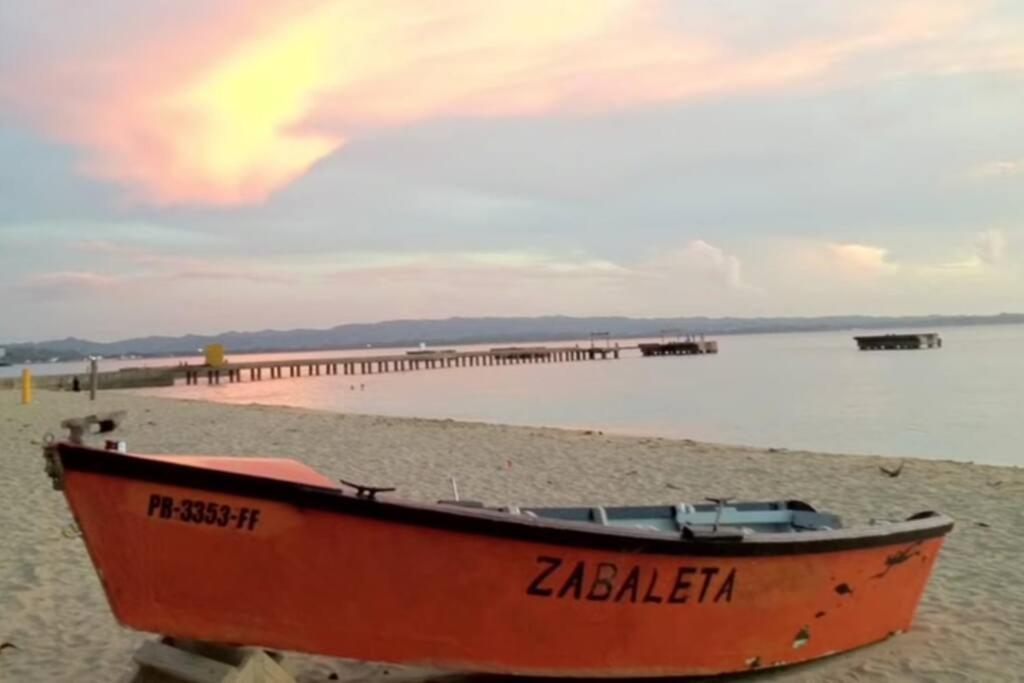 Summer All Year! Oceanfront With Pool A/C Aguadilla Eksteriør billede